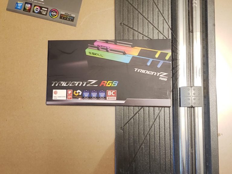 Paper cutter for PC Box